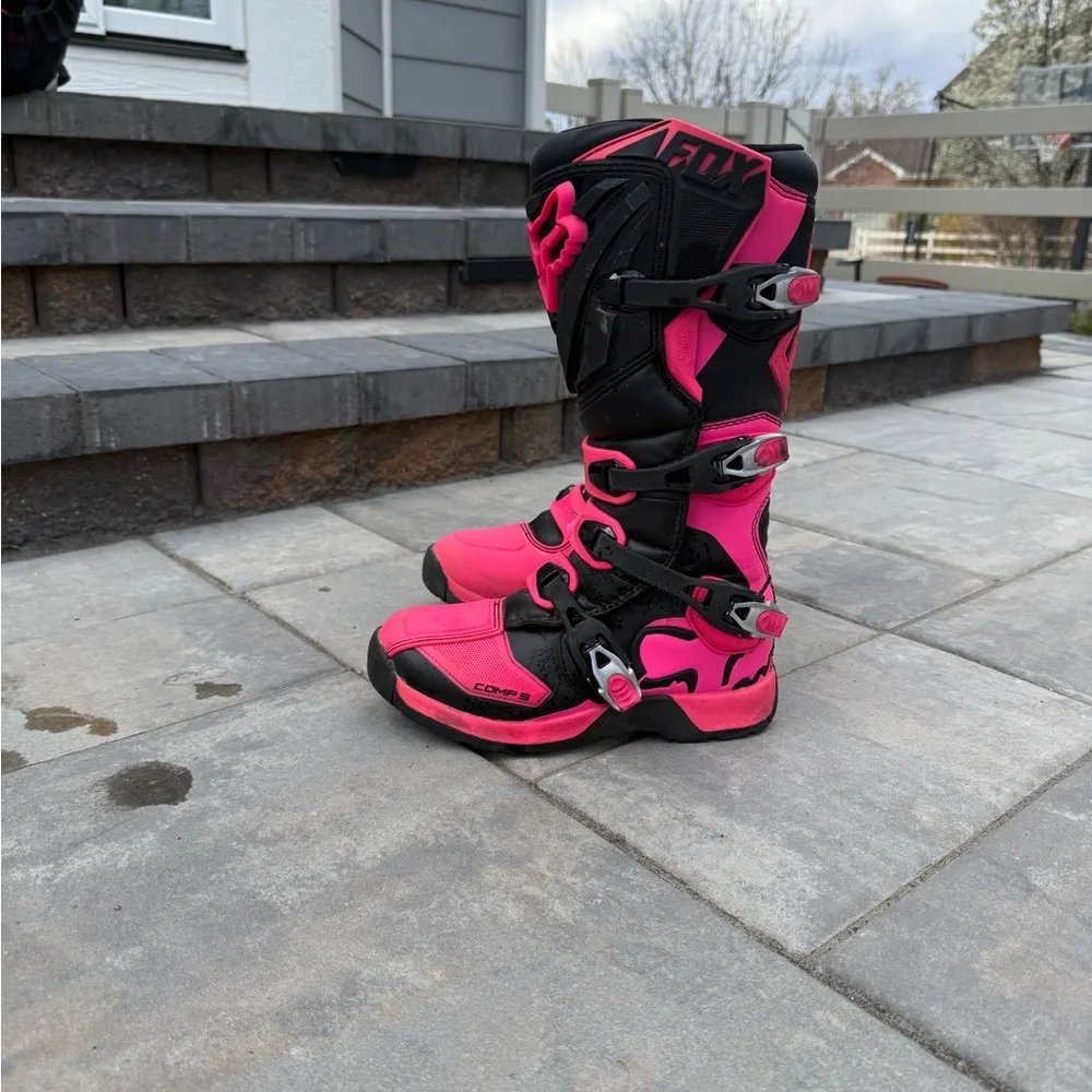 Fox Women's Hot Pink and Black Motocross Boots - Picture 4 of 5